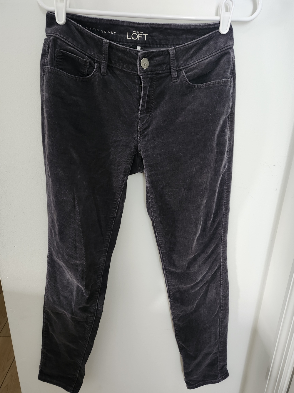 LOFT Curvy Skinny Women's Jeans in Charcoal Gray